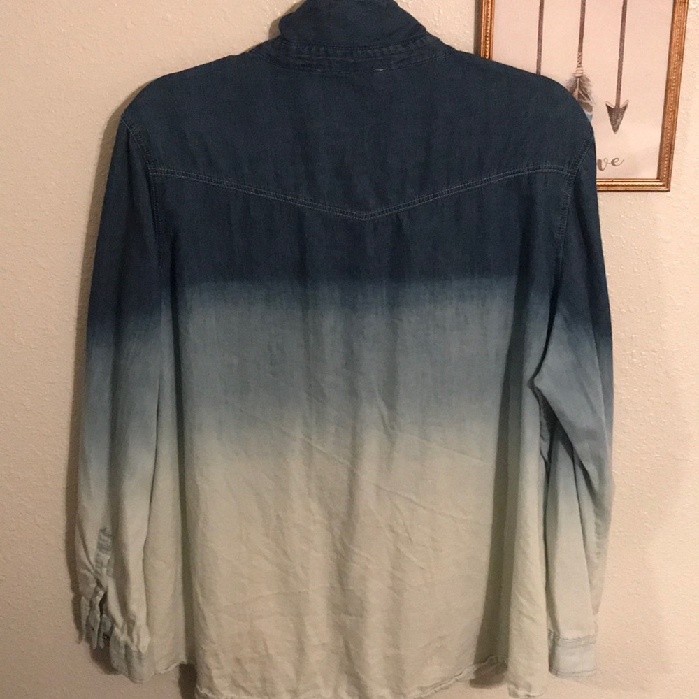 Button up shirt - Picture 5 of 5